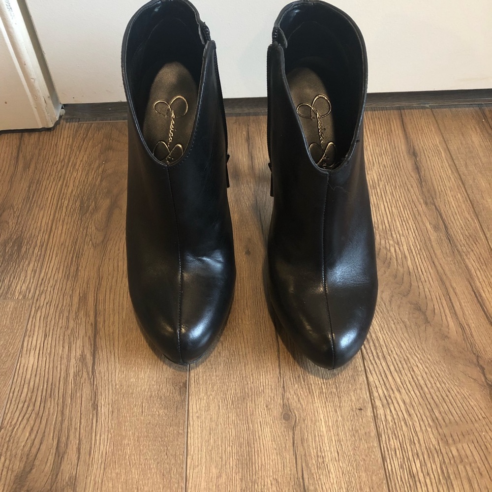 Jessica Simpson Pumps - Picture 4 of 5